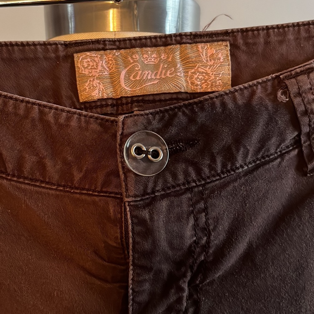 Candie’s brown capris - Picture 2 of 6